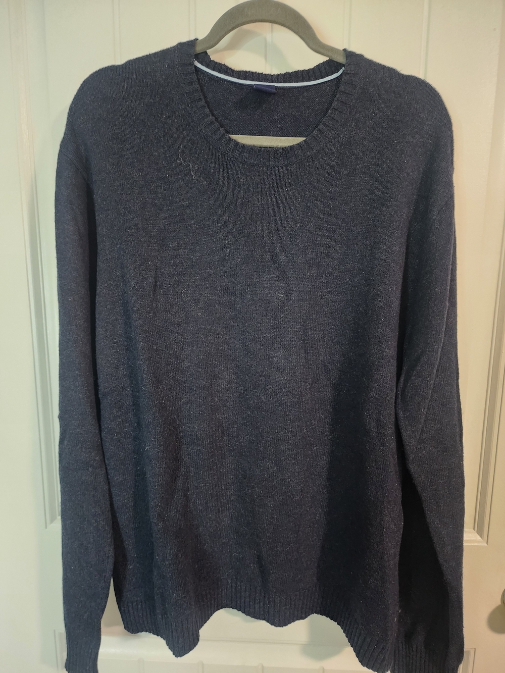 GAP Men's Crewneck Sweater in Dark Navy
